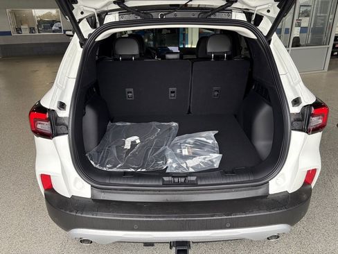 Used 2024 Ford Escape Base w/ PHEV Premium Package image 25