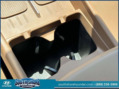 Used 2024 Hyundai Santa Fe Limited AWD/4WD image 34
