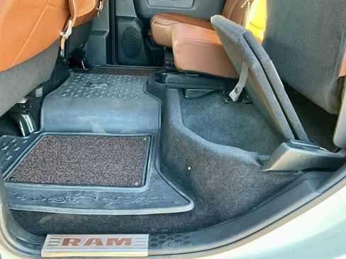 Used 2017 RAM 1500 Laramie Longhorn image 27