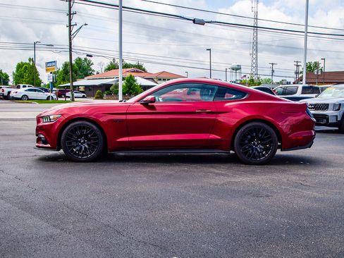 Used 2017 Ford Mustang GT Premium w/ GT Performance Package RWD image 4