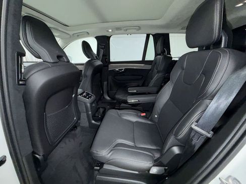 New 2026 Volvo XC90 T8 Ultra w/ Lounge Package AWD/4WD image 12