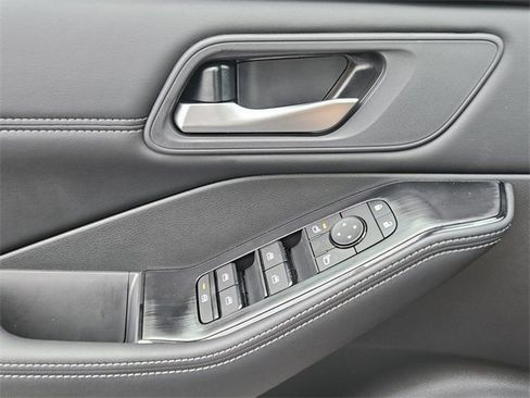 New 2026 Nissan Rogue SV image 29