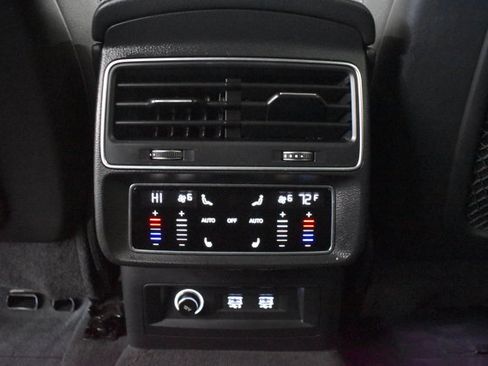 Used 2020 Audi Q8 Premium Plus AWD/4WD image 25