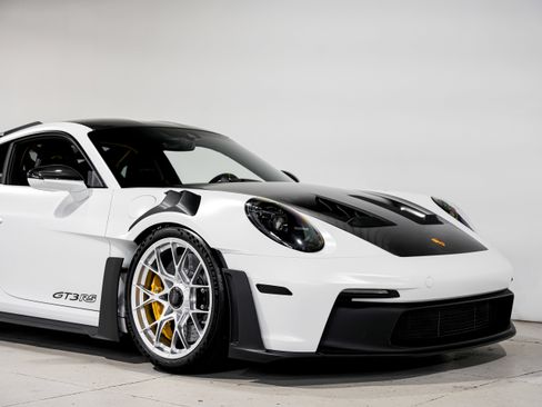 Used 2025 Porsche 911 GT3 RS image 51