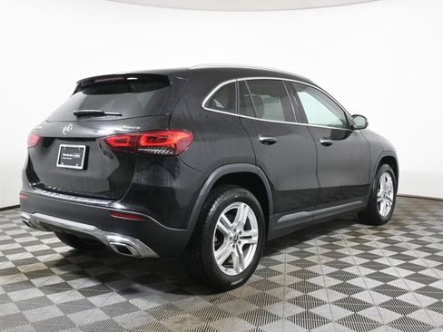 Used 2023 Mercedes-Benz GLA 250 4MATIC image 7