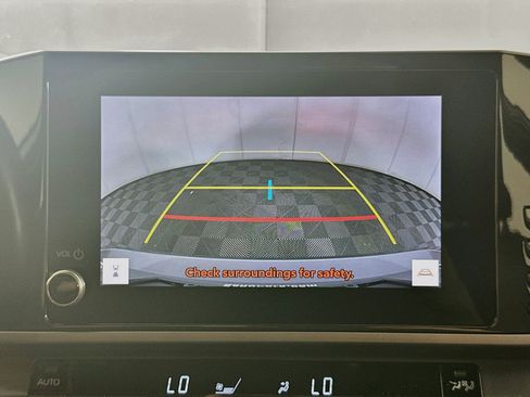 Used 2025 Toyota Camry SE FWD image 22