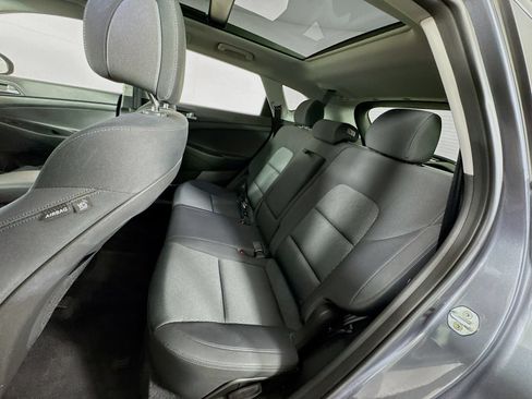 Used 2017 Hyundai Tucson Value AWD/4WD image 18