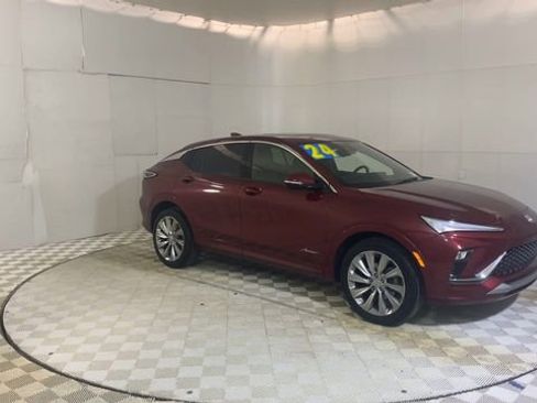 Used 2024 Buick Envista Avenir image 2