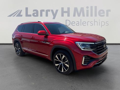 Used 2024 Volkswagen Atlas SEL Premium R-Line AWD/4WD image 7