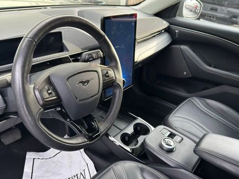 Used 2021 Ford Mustang Mach-E Premium image 9