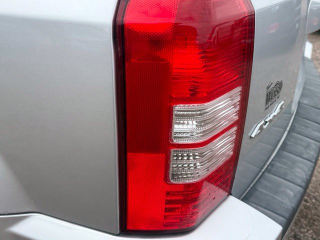 Used 2010 Jeep Patriot Latitude AWD/4WD image 12