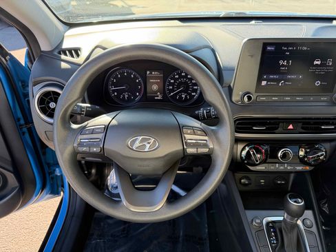 Used 2022 Hyundai Kona SEL image 17