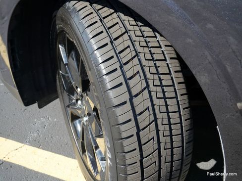 Used 2023 Kia Carnival SX Prestige image 26