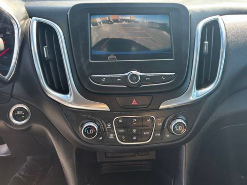 Used 2020 Chevrolet Equinox LT AWD/4WD image 19
