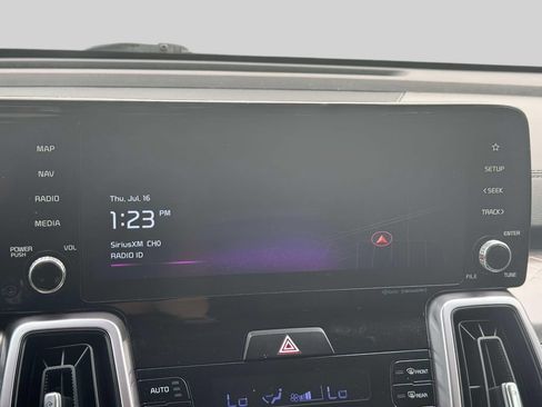 Used 2023 Kia Sorento EX AWD/4WD image 26