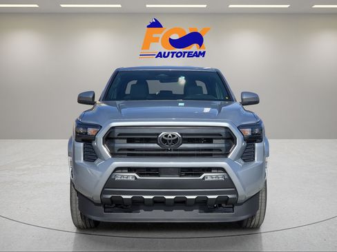 Used 2026 Toyota Tacoma SR5 AWD/4WD image 7