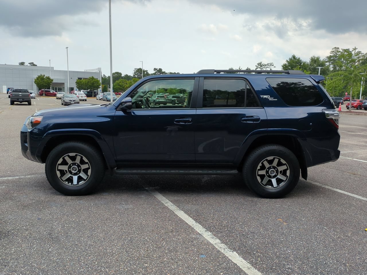 Used 2019 Toyota 4Runner TRD Off-Road Premium AWD/4WD image 7