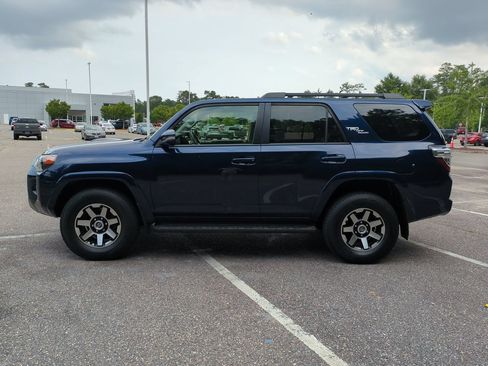 Used 2019 Toyota 4Runner TRD Off-Road Premium AWD/4WD image 7