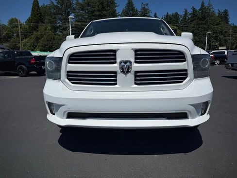 Used 2017 RAM 1500 Sport image 5