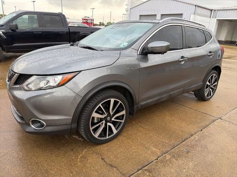 Used 2017 Nissan Rogue Sport SL w/ SL Premium Package image 1
