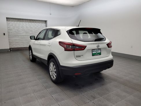 Used 2022 Nissan Rogue Sport S image 5