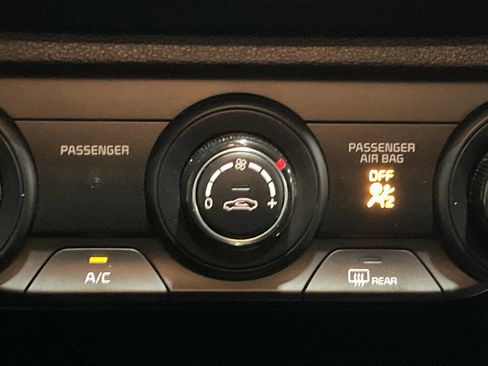 Used 2024 Kia Forte LXS FWD image 14