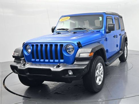 Used 2022 Jeep Wrangler Unlimited Sport AWD/4WD image 3