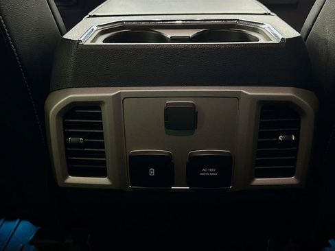 Used 2022 Ford F250 Lariat w/ Lariat Ultimate Package AWD/4WD image 25
