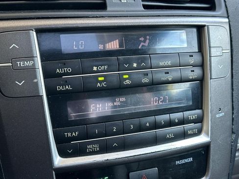 Used 2010 Lexus IS 250 RWD image 19