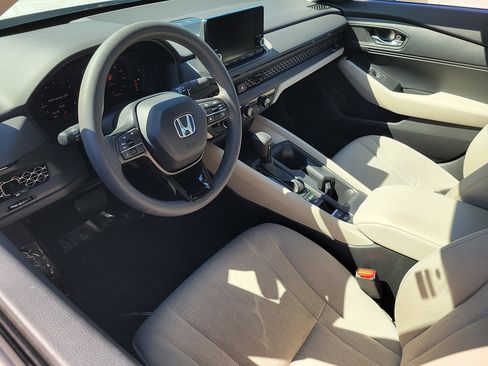 Used 2023 Honda Accord LX image 15