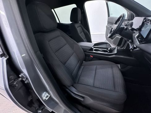 Used 2025 Chevrolet Equinox LT w/ Safety and Technology Package image 35