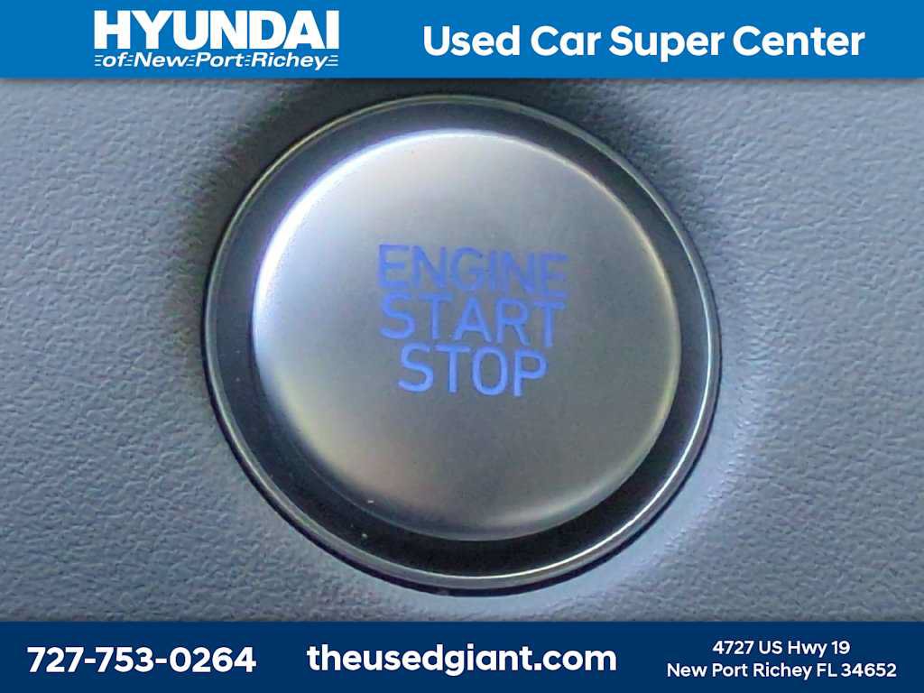 Certified 2022 Hyundai Palisade SEL w/ 8P Bench Seat Package FWD image 34