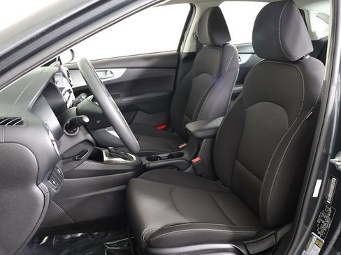Used 2023 Kia Forte LXS FWD image 28