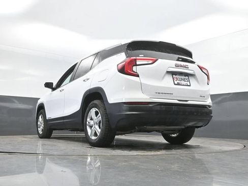 Used 2024 GMC Terrain SLE AWD/4WD image 51