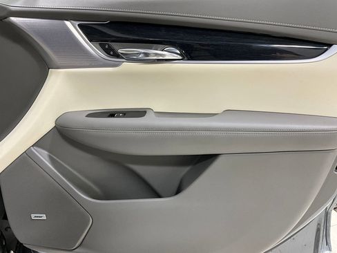 Used 2022 Cadillac XT6 Premium Luxury w/ Technology Package image 22