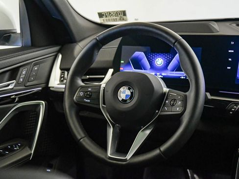 Used 2026 BMW X2 xDrive28i w/ Technology Package AWD/4WD image 12