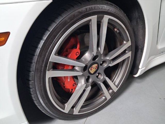 Used 2012 Porsche Panamera 4 image 9