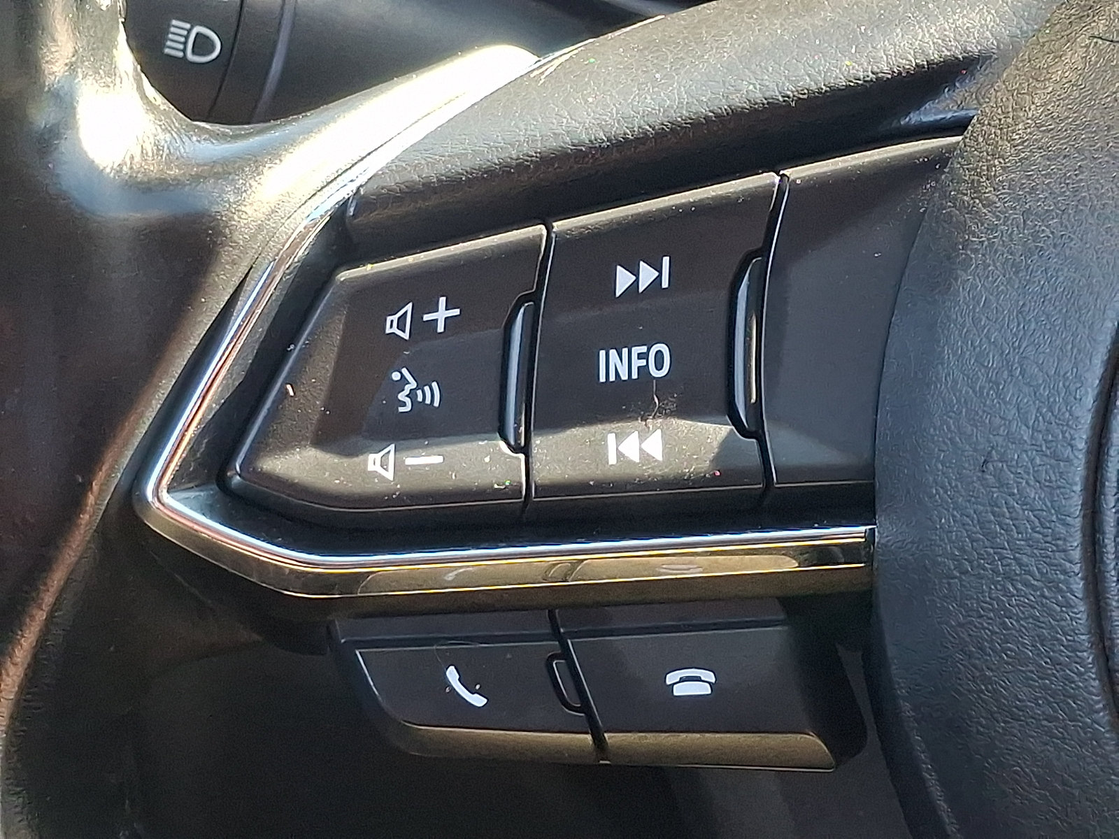 Used 2018 MAZDA CX-5 Sport AWD/4WD image 25