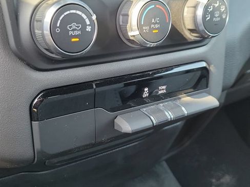 Used 2022 RAM 1500 Big Horn RWD image 18