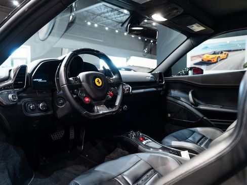 Used 2011 Ferrari 458 Italia Coupe image 24