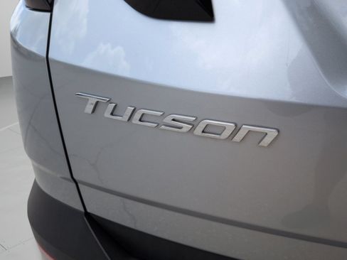 Used 2023 Hyundai Tucson SE FWD image 16