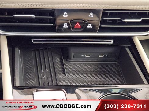 Used 2025 Volkswagen Atlas SEL Premium R-Line AWD/4WD image 29