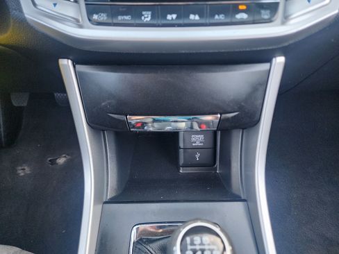 Used 2013 Honda Accord Sport image 30