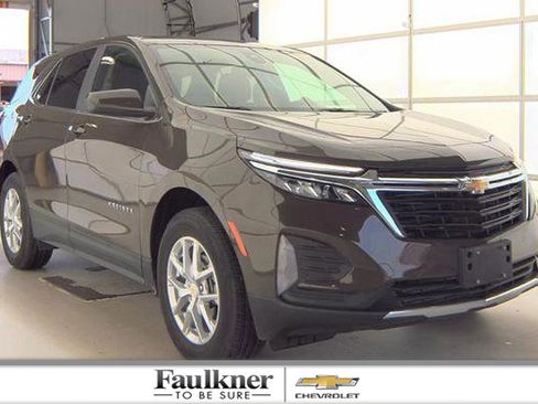 Used 2023 Chevrolet Equinox LT AWD/4WD image 1