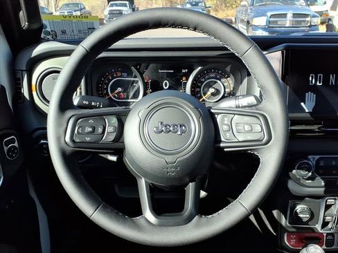 New 2026 Jeep Gladiator Mojave image 15