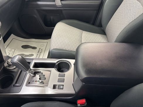 Used 2024 Toyota 4Runner SR5 image 32