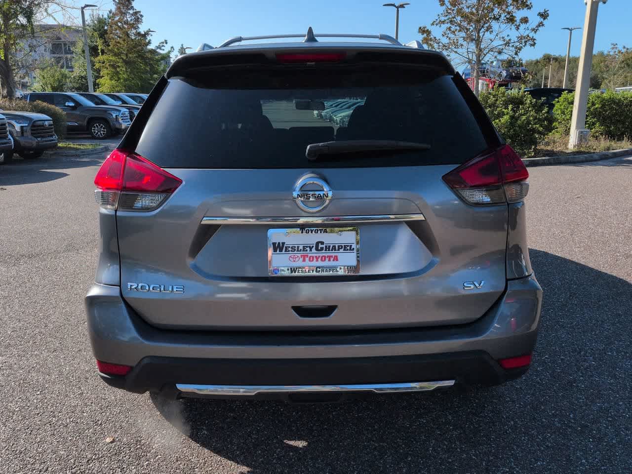 Used 2018 Nissan Rogue SV FWD image 5