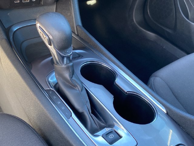 Used 2023 Chevrolet Malibu LT FWD image 33