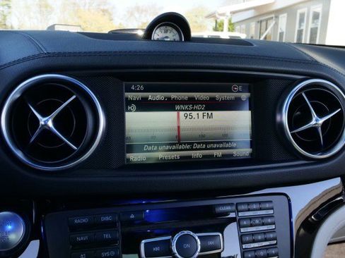 Used 2016 Mercedes-Benz SL 550 image 15