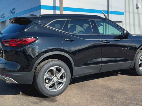 Certified 2023 Chevrolet Blazer LT w/ Convenience Package image 2